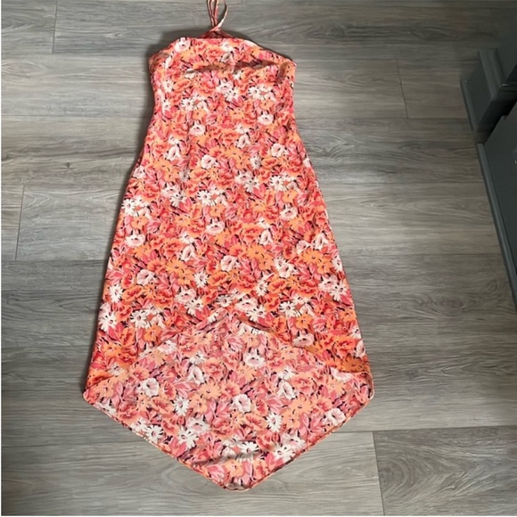 Express Dresses & Skirts - NWOT Express Floral Halter Dress in Pink and Orange Women’s Size 7/8